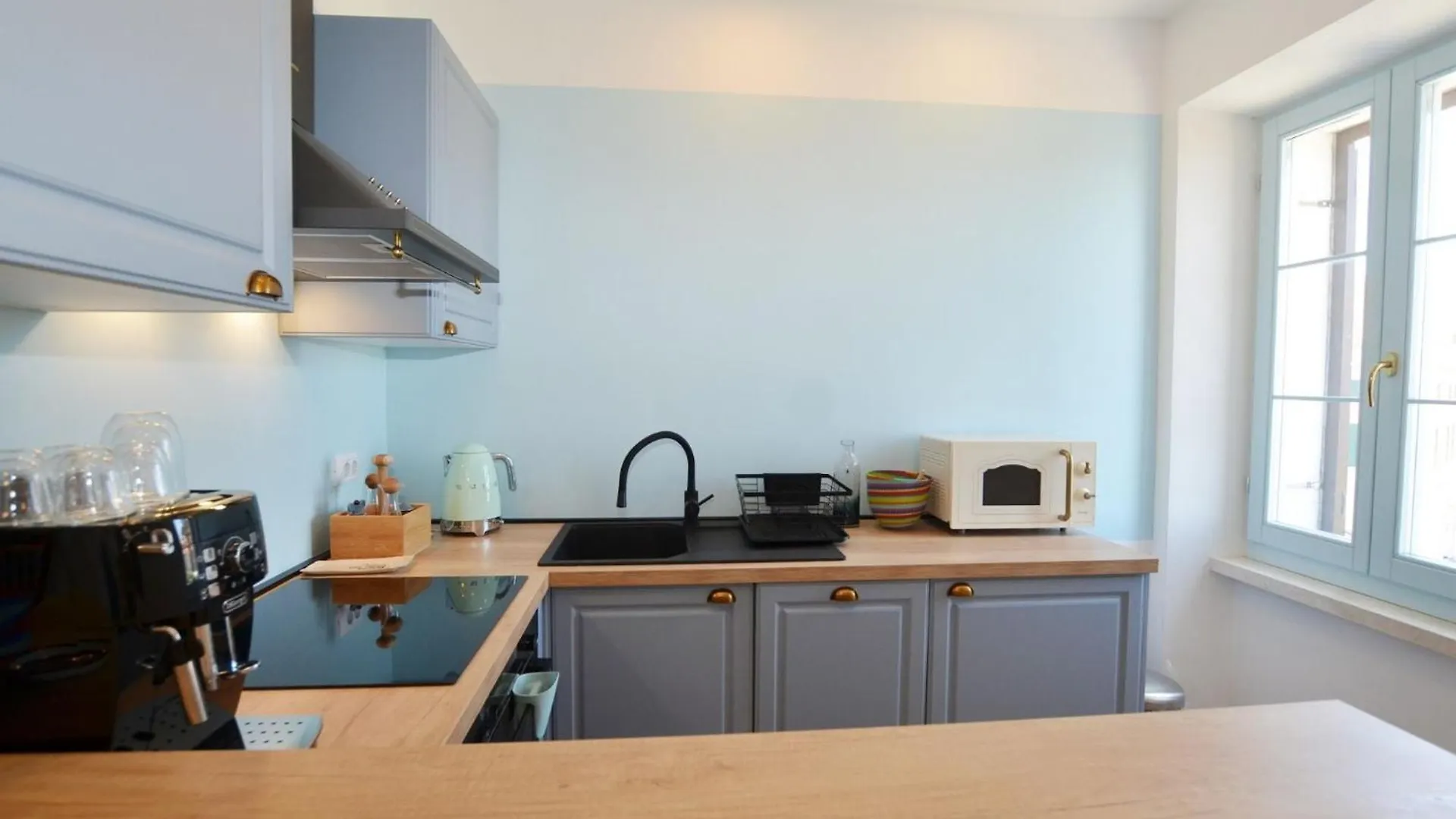 Sunny Rovinj Apartment With Sea View - One Bedroom Apartment With Sea View