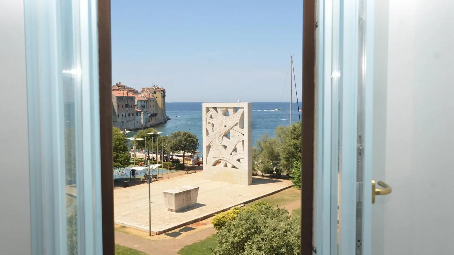 Sunny Rovinj Apartment With Sea View - One Bedroom Apartment With Sea View 0*,